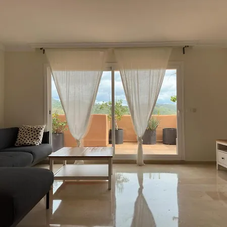 Elviria Panoramic Views Penthouse アパート
