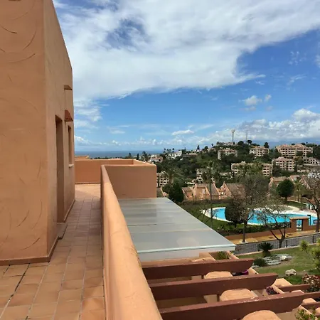 アパート Elviria Panoramic Views Penthouse