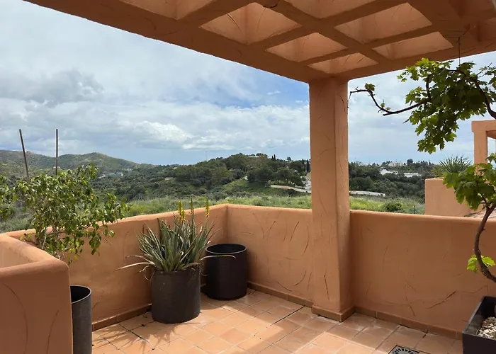 Elviria Panoramic Views Penthouse 아파트 *