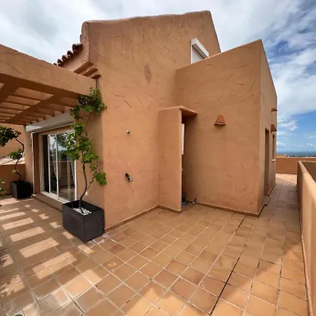 Elegant Penthouse - Panoramic Sea Views Appartement *