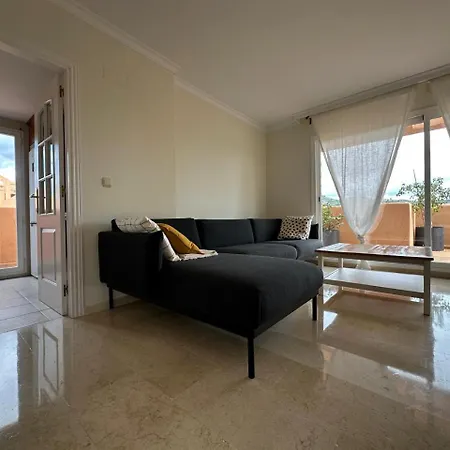 아파트 Elviria Panoramic Views Penthouse *