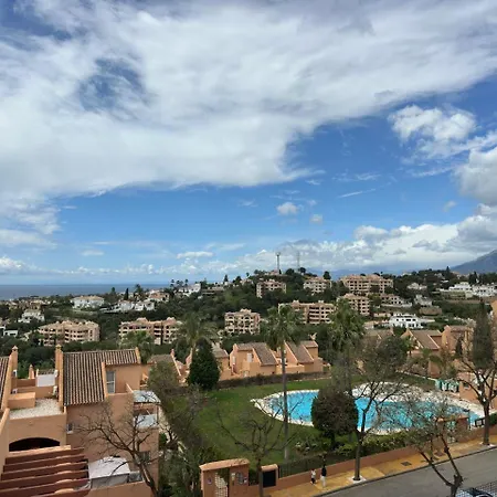Elegant Penthouse - Panoramic Sea Views