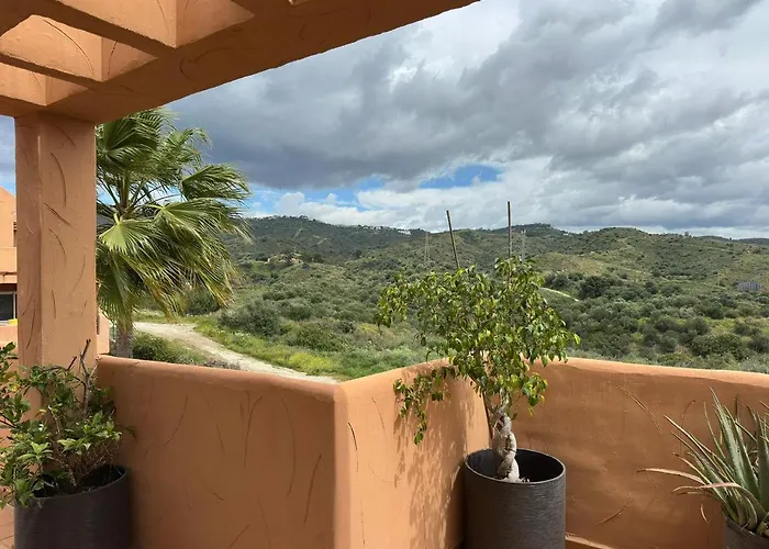 Elviria Panoramic Views Penthouse شقة